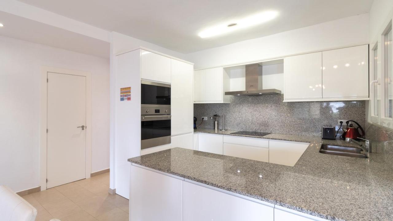 Modern 2 Bedroom Apartment 100 M From The Beach Jávea Kültér fotó