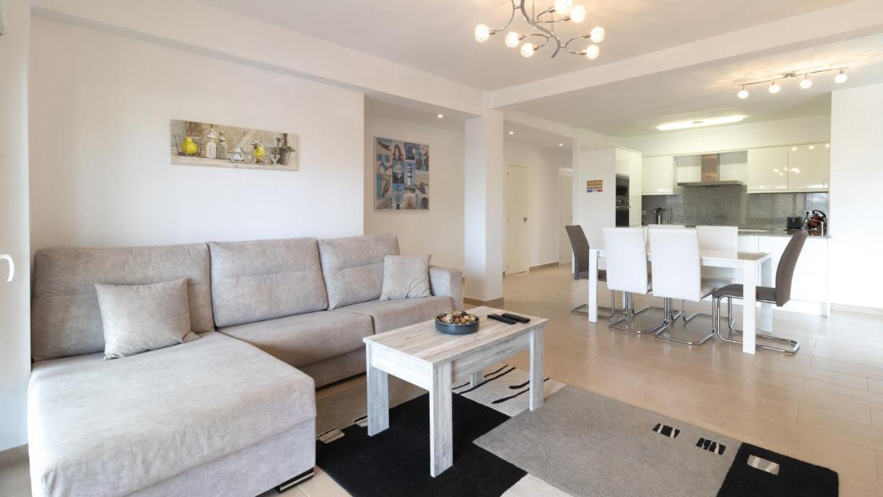 Modern 2 Bedroom Apartment 100 M From The Beach Jávea Kültér fotó