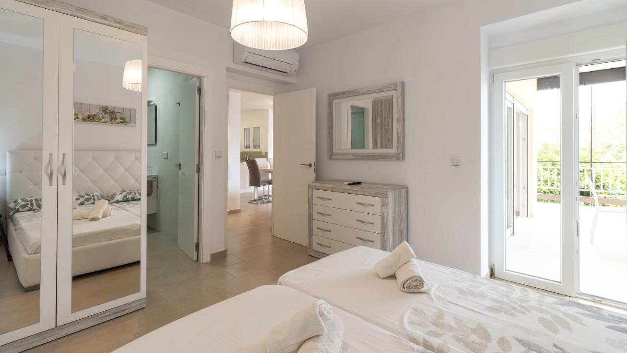 Modern 2 Bedroom Apartment 100 M From The Beach Jávea Kültér fotó