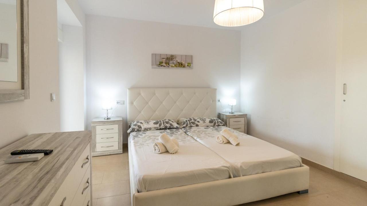Modern 2 Bedroom Apartment 100 M From The Beach Jávea Kültér fotó